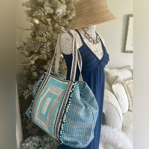 NWOT America & Beyond tote - Picture 7 of 7